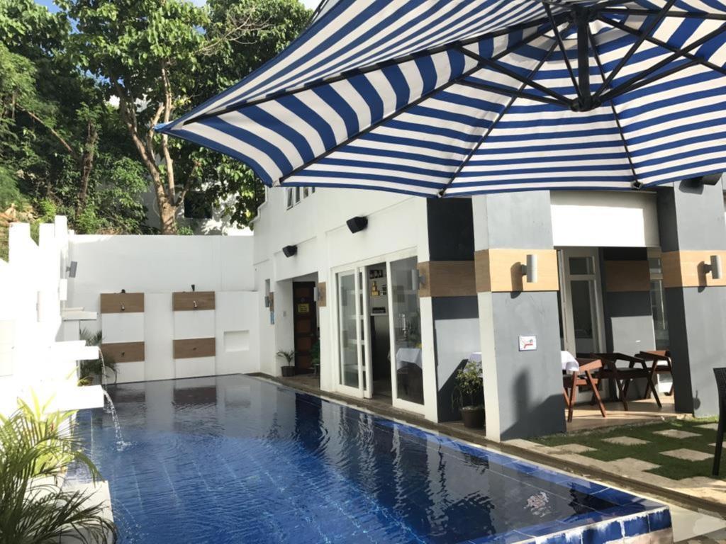 The Orient Boracay Yapak